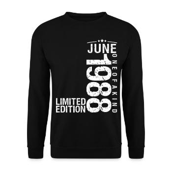 June 1988 June Anniversary June 1988 - Unisex Sweatshirt - black - Front - Alina (178cm) & Michal (187cm)