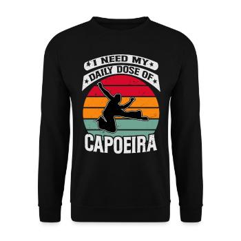 Ich brauche meine tägliche Dosis Capoeira - Unisex Pullover - Schwarz - Vorne - Alina (178cm) & Michal (187cm)