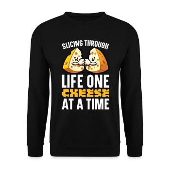 Käser Molkerei Käsemacher Milchtechnologe Käse - Unisex Pullover - Schwarz - Vorne - Alina (178cm) & Michal (187cm)