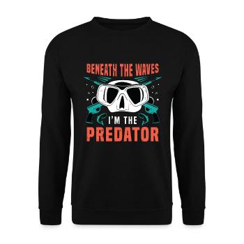 Spearfishing Beneath The Waves I'm The Fisherman - Unisex Pullover - Schwarz - Vorne - Alina (178cm) & Michal (187cm)