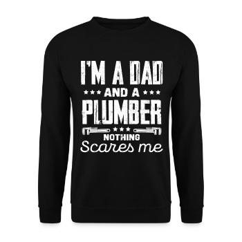 Ich Bin Ein Papa Und Ein Klempner - Unisex Pullover - Schwarz - Vorne - Alina (178cm) & Michal (187cm)