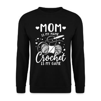 Mom is my name Crochet is my game - Mama Crochet - Unisex Pullover - Schwarz - Vorne - Alina (178cm) & Michal (187cm)