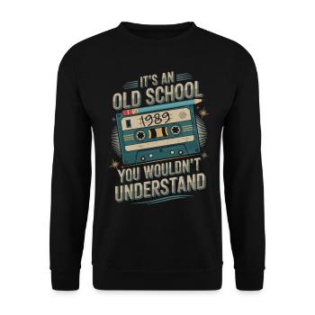 1989 – Ein echtes Original - Unisex Pullover - Schwarz - Vorne - Alina (178cm) & Michal (187cm)