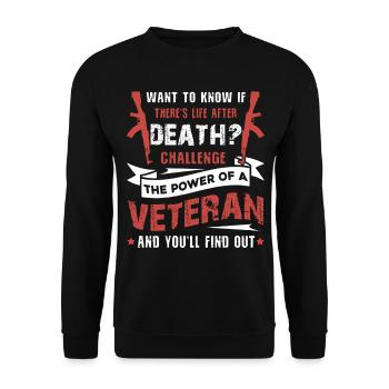 Veteran Challenge The Power Of A Veteran - Unisex Sweatshirt - black - Front - Alina (178cm) & Michal (187cm)