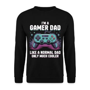 Gamer Dad Shirt – Cooler Papa mit Konsole - Unisex Pullover - Schwarz - Vorne - Alina (178cm) & Michal (187cm)
