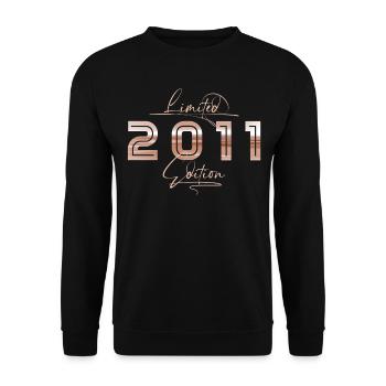 Limited 2011 Edition Retro Geburtstag Geschenk - Unisex Pullover - Schwarz - Vorne - Alina (178cm) & Michal (187cm)