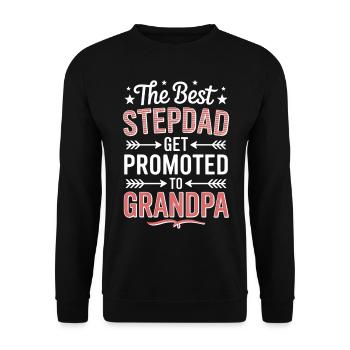 Stiefvater wird Opa Spruch Großvater - Unisex Pullover - Schwarz - Vorne - Alina (178cm) & Michal (187cm)