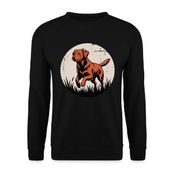 Vintage Labrador – playing in the grass - Unisex Sweatshirt - black - Front - Alina (178cm) & Michal (187cm)