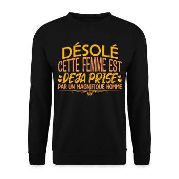 femme en couple femme mariée amoureuse - Sweat-shirt Unisexe - noir - Devant - Alina (178cm) & Michal (187cm)