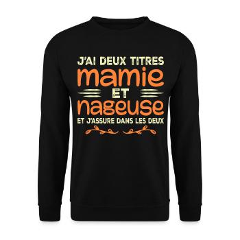 Zwei Oma-Schwimmer-Titel | Oma, Schwimmen - Unisex Pullover - Schwarz - Vorne - Alina (178cm) & Michal (187cm)