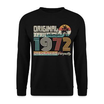 Avril 1972 anniversaire April 1972 cadeau 1972 - Sweat-shirt Unisexe - noir - Devant - Alina (178cm) & Michal (187cm)