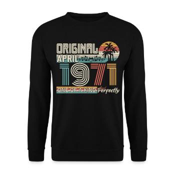 Avril 1971 anniversaire April 1971 cadeau 1971 - Sweat-shirt Unisexe - noir - Devant - Alina (178cm) & Michal (187cm)