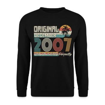 Dezember 2007 Geburtstag Dezember 2007 Geschenk - Unisex Pullover - Schwarz - Vorne - Alina (178cm) & Michal (187cm)