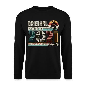 März 2021 Geburtstag März 2021 Geschenk - Unisex Pullover - Schwarz - Vorne - Alina (178cm) & Michal (187cm)