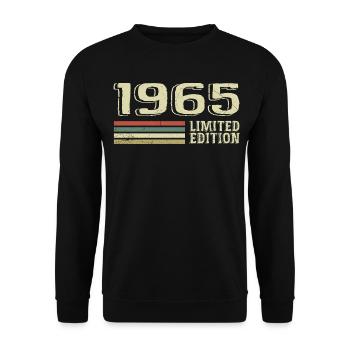 Born in 1965 Birthday 1965 Vintage 1965 - Unisex Sweatshirt - black - Front - Alina (178cm) & Michal (187cm)