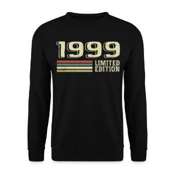 Jahrgang 1999 Geburtstag 1999 Jahrgang 1999 - Unisex Pullover - Schwarz - Vorne - Alina (178cm) & Michal (187cm)