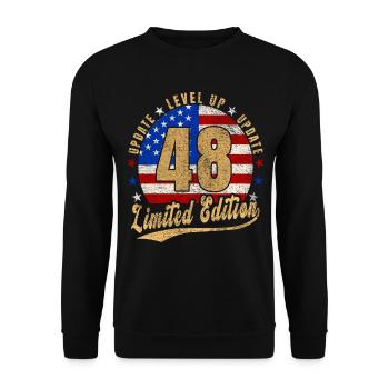 Update Level Up 48 Years Limited Edition USA - Unisex Sweatshirt - black - Front - Alina (178cm) & Michal (187cm)
