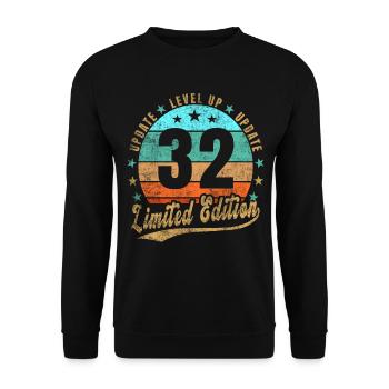 Update Level Up 32 Jahre Limited Edition Retro - Unisex Pullover - Schwarz - Vorne - Alina (178cm) & Michal (187cm)