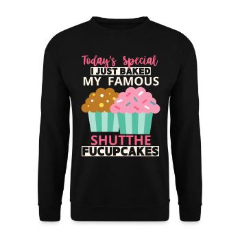 Cupcakes, funny saying Shutthefucupcakes - Unisex Sweatshirt - black - Front - Alina (178cm) & Michal (187cm)