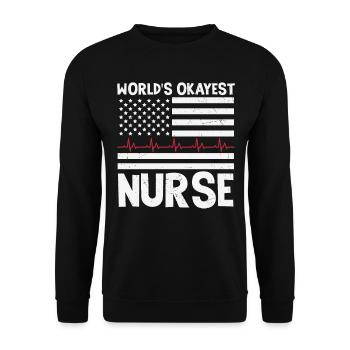 Die okayste Krankenschwester der Welt - Unisex Pullover - Schwarz - Vorne - Alina (178cm) & Michal (187cm)