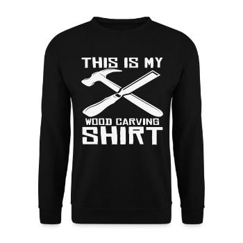 Das ist mein Holzschnitzhemd - Unisex Pullover - Schwarz - Vorne - Alina (178cm) & Michal (187cm)