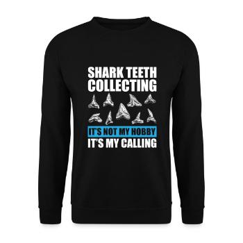 Collecting fossilized shark teeth - Unisex Sweatshirt - black - Front - Alina (178cm) & Michal (187cm)