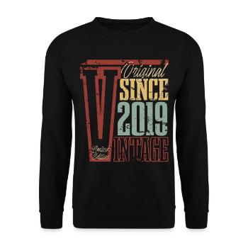 2019 Birthday Year of birth Year of construction Vintage Retro - Unisex Sweatshirt - black - Front - Alina (178cm) & Michal (187cm)