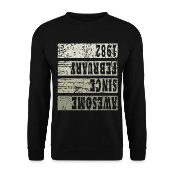 1982 In February Vintage - Unisex Sweatshirt - black - Front - Alina (178cm) & Michal (187cm)
