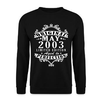 2003 Année Légendaire depuis mai 2003 - Sweat-shirt Unisexe - noir - Devant - Alina (178cm) & Michal (187cm)