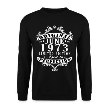 Date de naissance : Juin 1973 - Edition Limitée Rétro - Sweat-shirt Unisexe - noir - Devant - Alina (178cm) & Michal (187cm)
