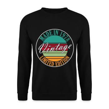 1978 Birthday born in 1978 Retro Vintage - Unisex Sweatshirt - black - Front - Alina (178cm) & Michal (187cm)