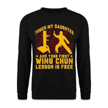 Touch my Daughter und deine erste Wing Chun Lektion - Unisex Pullover - Schwarz - Vorne - Alina (178cm) & Michal (187cm)