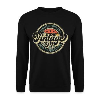 Vintage '94 - Aged To Perfection - Unisex Sweatshirt - black - Front - Alina (178cm) & Michal (187cm)