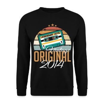 Vintage 2014 Born Original 2014 Birthday - Unisex Sweatshirt - black - Front - Alina (178cm) & Michal (187cm)