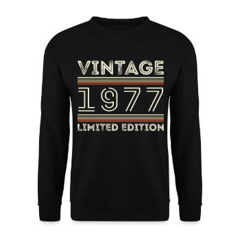 Millésime 1977 - Année 1977 Cadeau d’anniversaire 1977 - Sweat-shirt Unisexe - noir - Devant - Alina (178cm) & Michal (187cm)