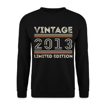 Vintage 2013 - Year 2013 Birthday Gift 2013 - Unisex Sweatshirt - black - Front - Alina (178cm) & Michal (187cm)