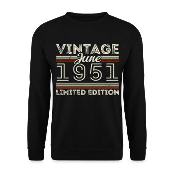 Juni 1951 Juni Geburtstagsgeschenk Juni 1951 - Unisex Pullover - Schwarz - Vorne - Alina (178cm) & Michal (187cm)