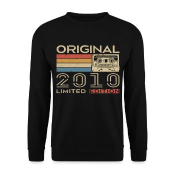 Cadeau Anniversaire 2010 Rétro 2010 - Vintage 2010 - Sweat-shirt Unisexe - noir - Devant - Alina (178cm) & Michal (187cm)