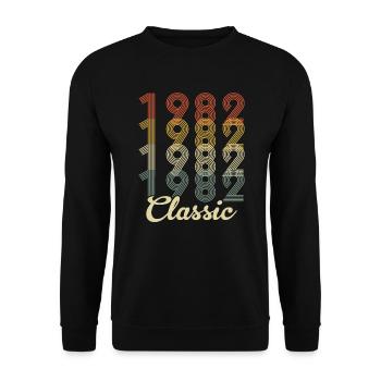 classic 1982 made in 1982 - Sweat-shirt Unisexe - noir - Devant - Alina (178cm) & Michal (187cm)