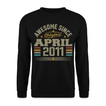 April 2011 Geburtstag Vintage Geschenkidee 2011 - Unisex Pullover - Schwarz - Vorne - Alina (178cm) & Michal (187cm)