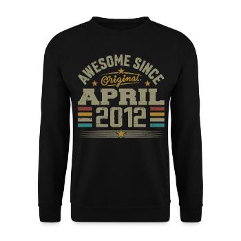 April 2012 Geburtstag Vintage Geschenkidee 2012 - Unisex Pullover - Schwarz - Vorne - Alina (178cm) & Michal (187cm)
