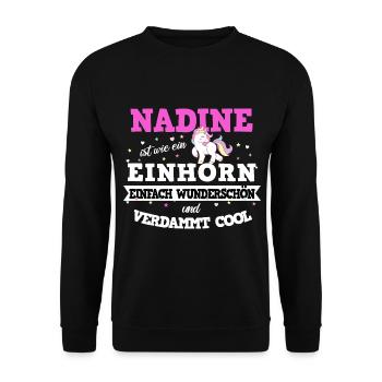 Nadine Mädchen Frauen Geschenk - Unisex Pullover - Schwarz - Vorne - Alina (178cm) & Michal (187cm)