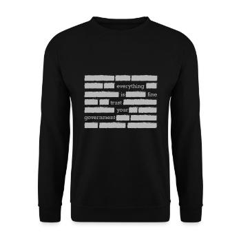 Lustiges Verschwörungstheorie Regierung Zensur USA - Unisex Pullover - Schwarz - Vorne - Alina (178cm) & Michal (187cm)