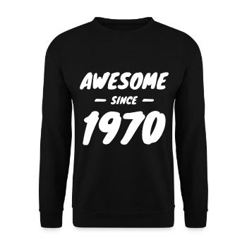 1970 Geburtsjahr Awesome Since 1970 Geschenkidee - Unisex Pullover - Schwarz - Vorne - Alina (178cm) & Michal (187cm)