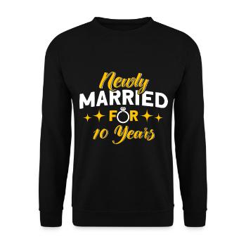 10th Wedding Anniversary Couple Design 10 Years of Marriage - Unisex Sweatshirt - black - Front - Alina (178cm) & Michal (187cm)