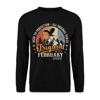 Februar 2019 - Jahrgang geboren im Februar 2019 - Unisex Pullover - Schwarz - Vorne - Alina (178cm) & Michal (187cm)
