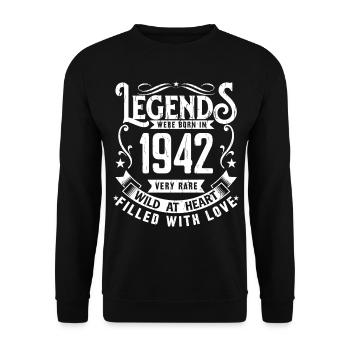 Legendary since 1942 Born in 1942 Gift 1942 - Unisex Sweatshirt - black - Front - Alina (178cm) & Michal (187cm)