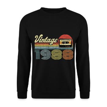 Vintage 1988 Kassette Mixtape - 33. Geburtstag - Unisex Pullover - Schwarz - Vorne - Alina (178cm) & Michal (187cm)