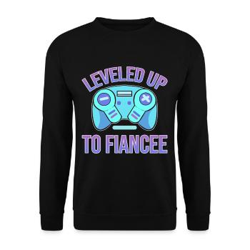 Gamer Leveled Up To Fiancee - Unisex Sweatshirt - black - Front - Alina (178cm) & Michal (187cm)