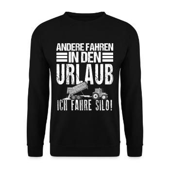 Landwirtschaft Andere fahren in den Urlaub Ich - Unisex Pullover - Schwarz - Vorne - Alina (178cm) & Michal (187cm)